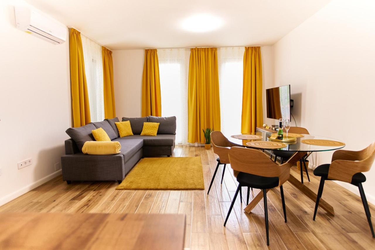דירות Starlight Bronze Szeged- Exclusive מראה חיצוני תמונה