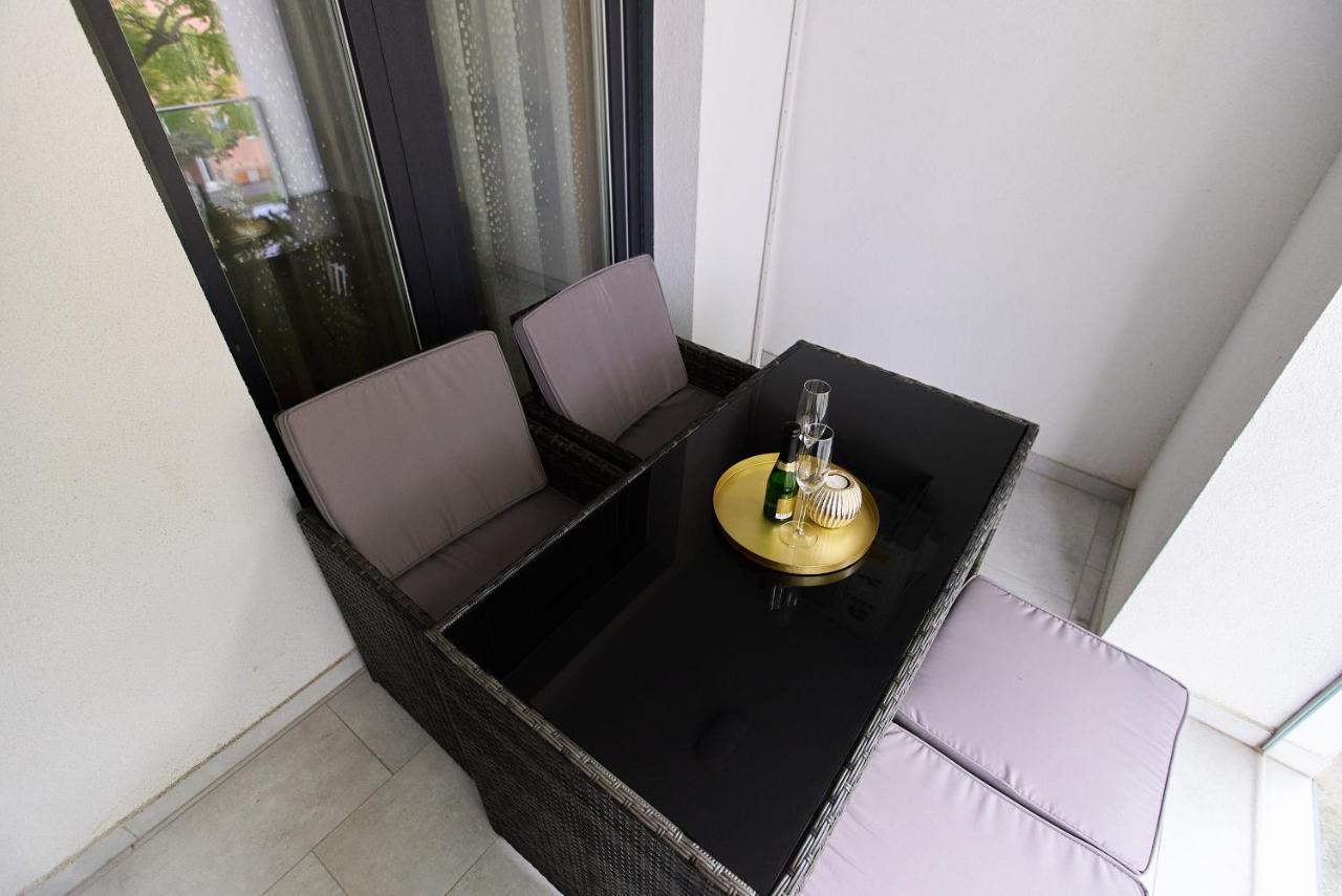 דירות Starlight Bronze Szeged- Exclusive מראה חיצוני תמונה